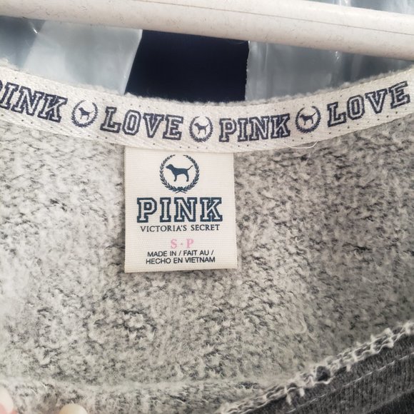 Victoria secret sweatshirt - Picture 3 of 4